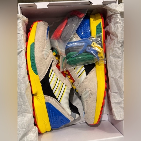 ✨New Adidas Legendary Lego Men Sneakers Legos & extra laces. LE Various Sizes ✨ - Picture 4 of 8